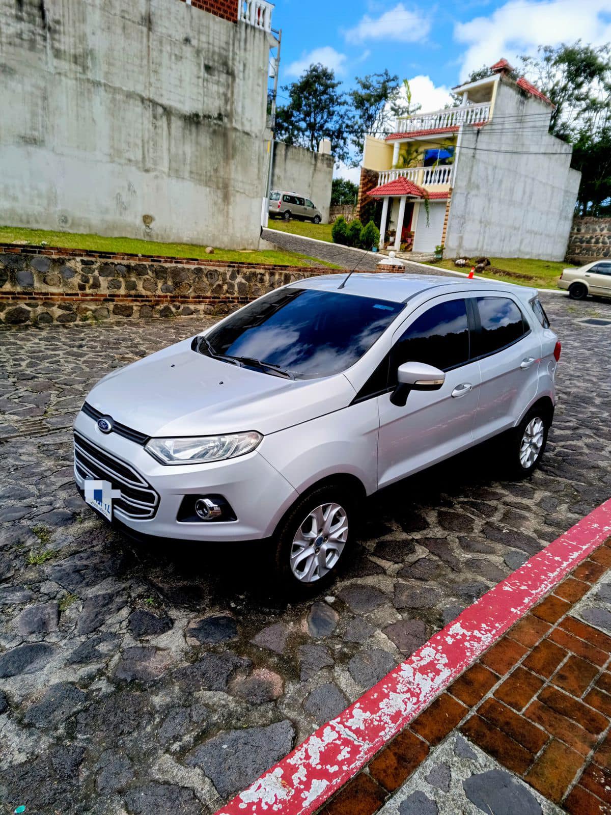 ¡No te pierdas esta increíble oportunidad! 

¿Buscas un vehículo confiable y ec