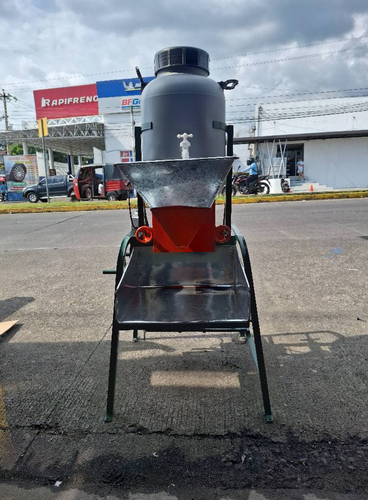 Molino de Nixtamal Familiar 
Motor Eléctrico 
Marca Siemens 
Potencia 2 HP 

Pro