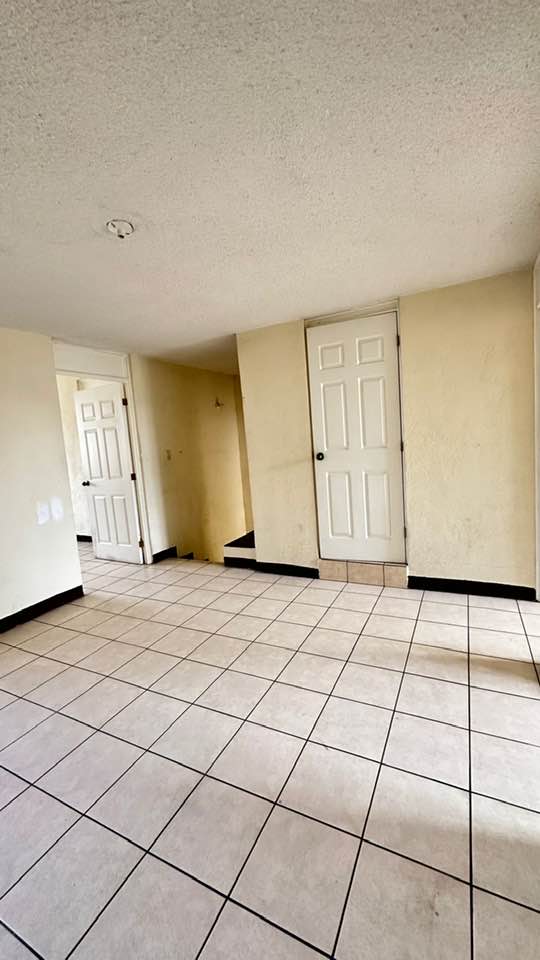 VENDO CASA EN CONDOMINIO 
LAS PILETAS, ZONA 6, VILLA NUEVA. 
CASO FHA: 1900982