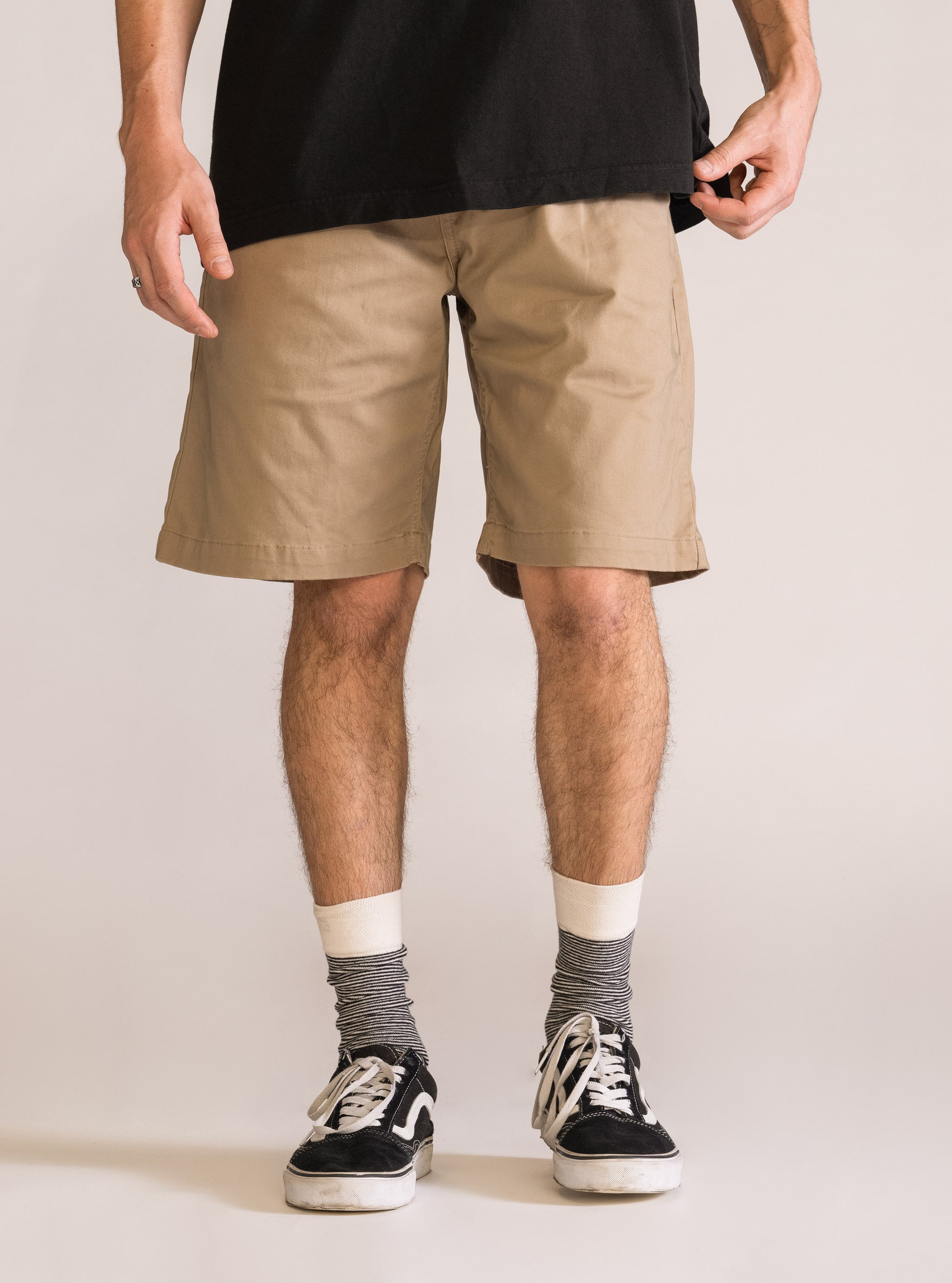 Flare Up Short, Kaky