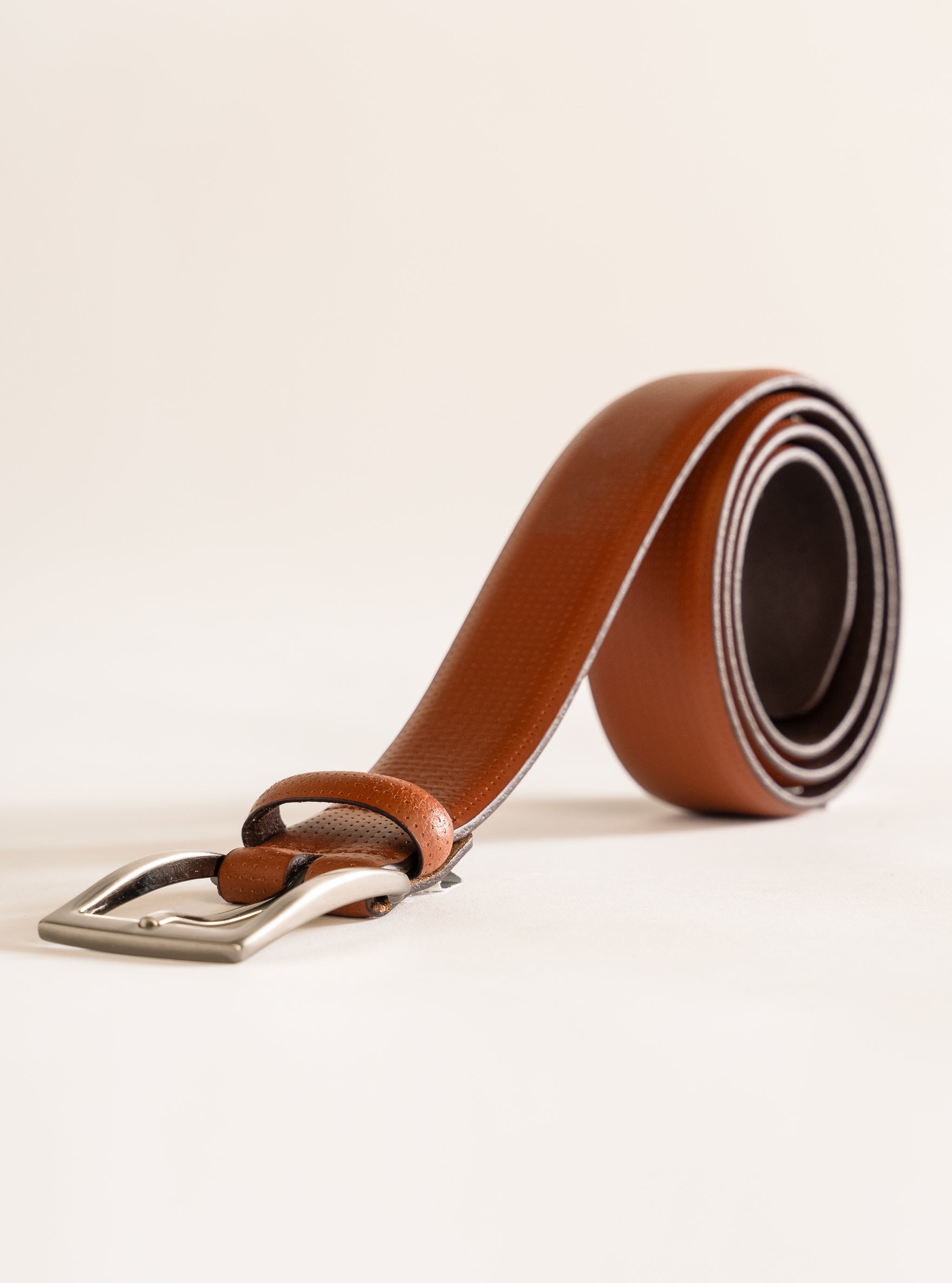 I Want Them Belt, Café Claro