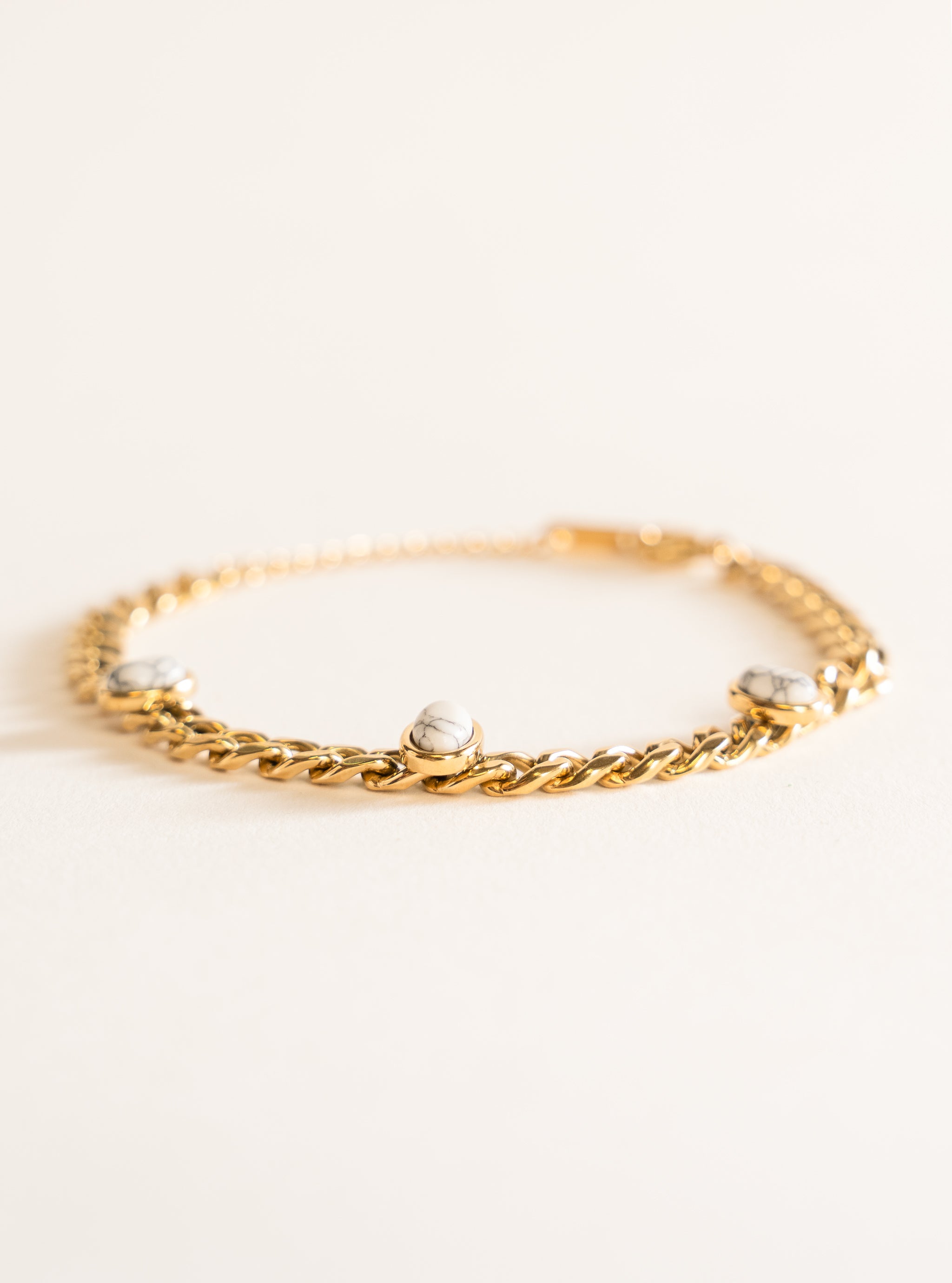 Timeless Loop Brazalete, Plateado