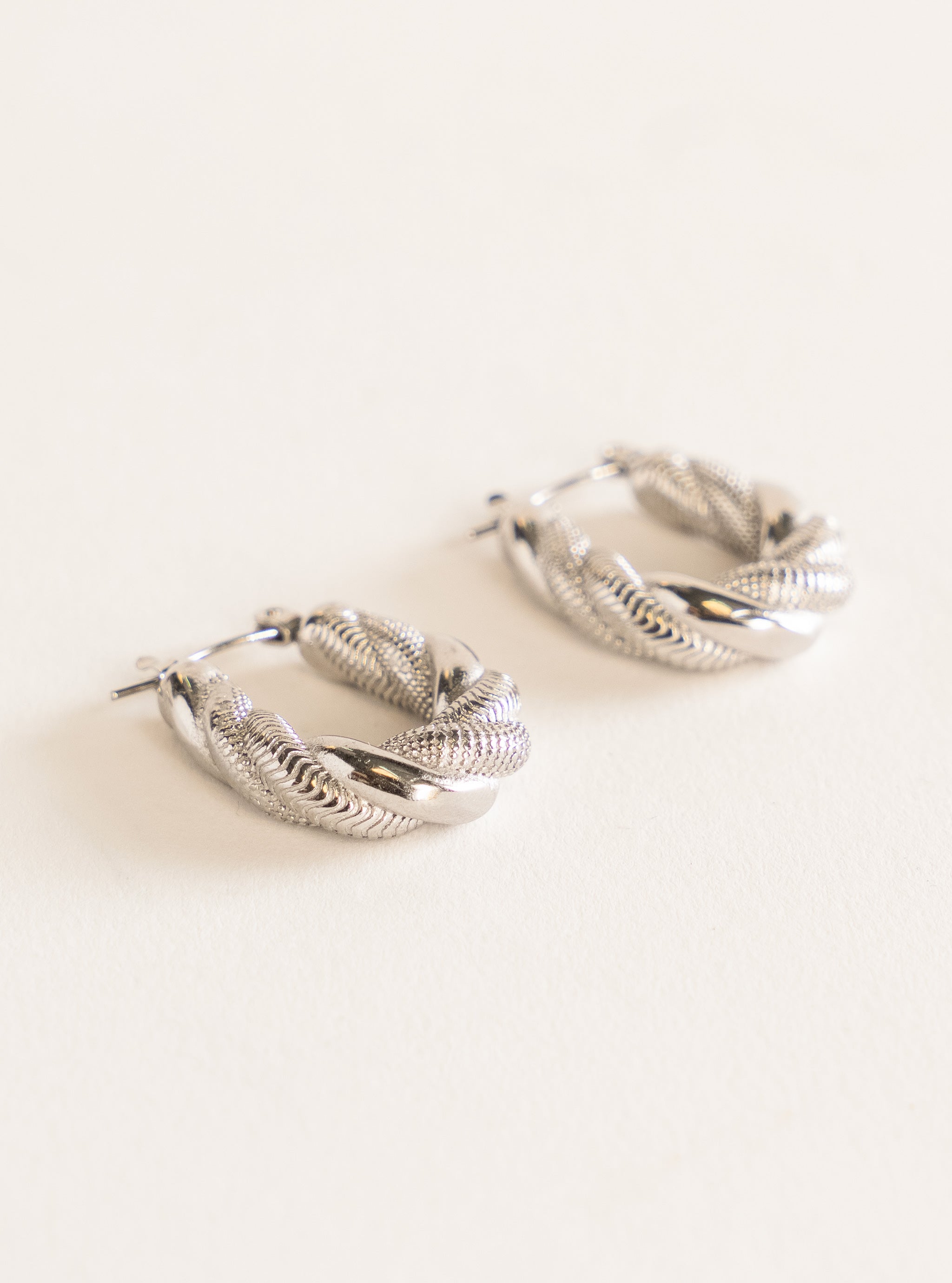 Intertwined Aretes, Plateado