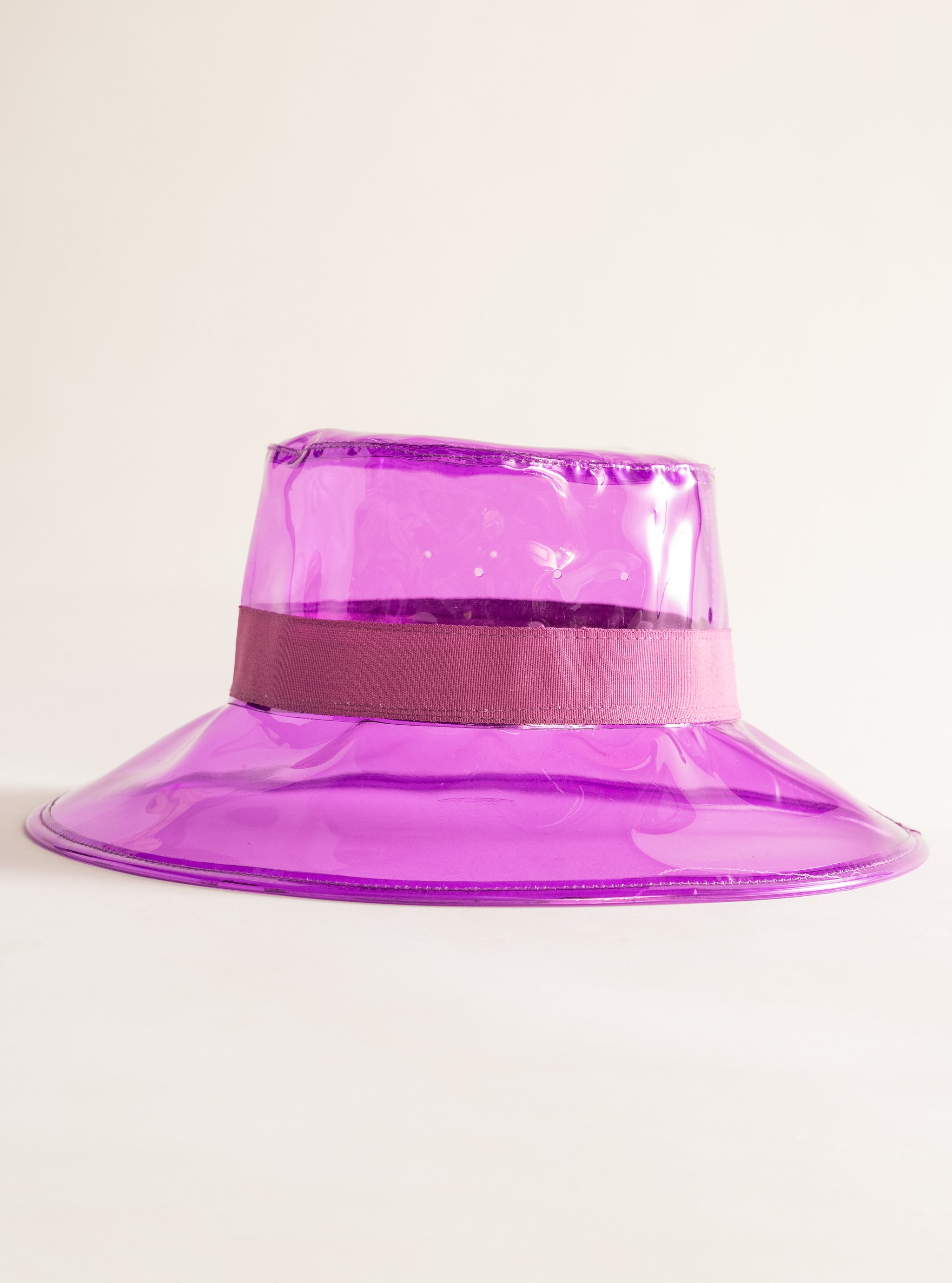 Ooh La La Waterproof Bucket Hat, Morado