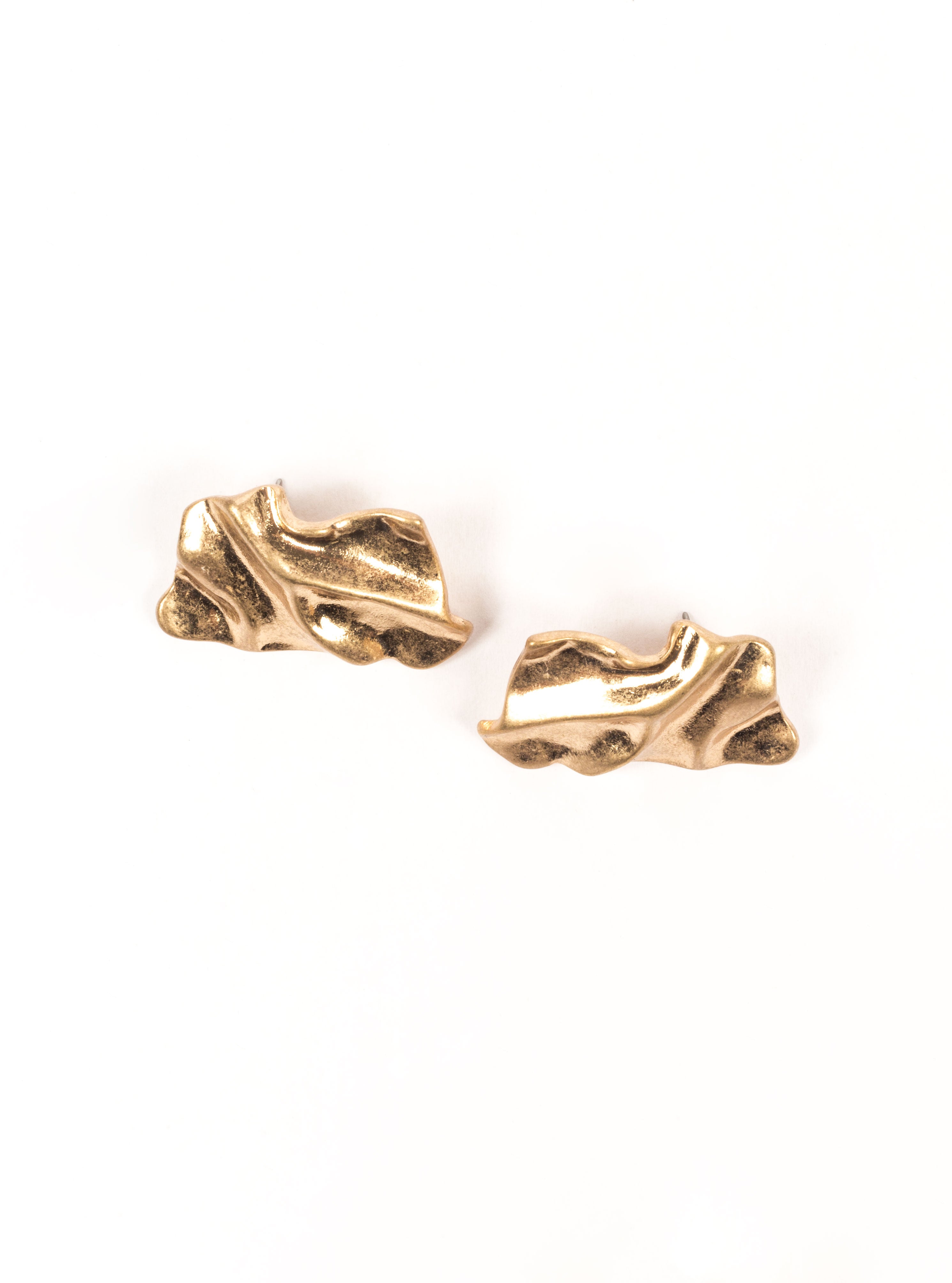 Wrinkle Bump Earrings, Dorado