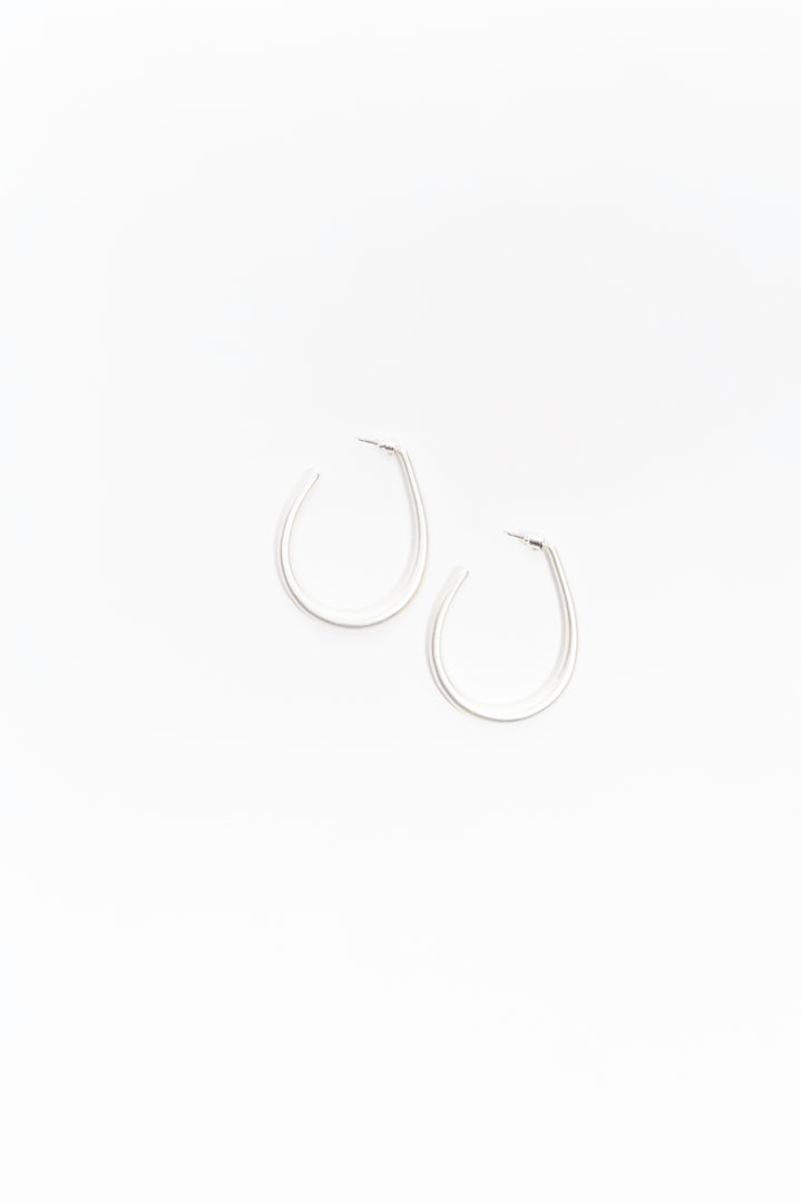 Oval Loop Earrings, Plateado