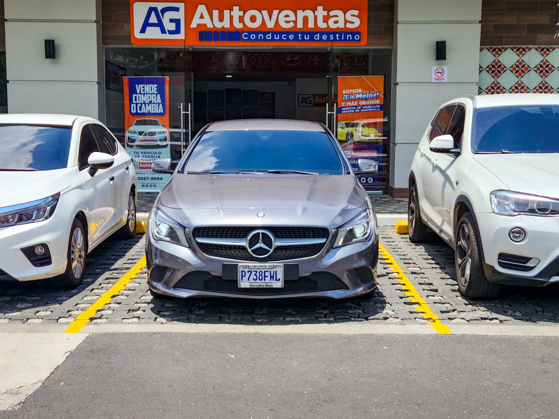 MERCEDES BENZ CLA 200 DE AGENCIA M.2015