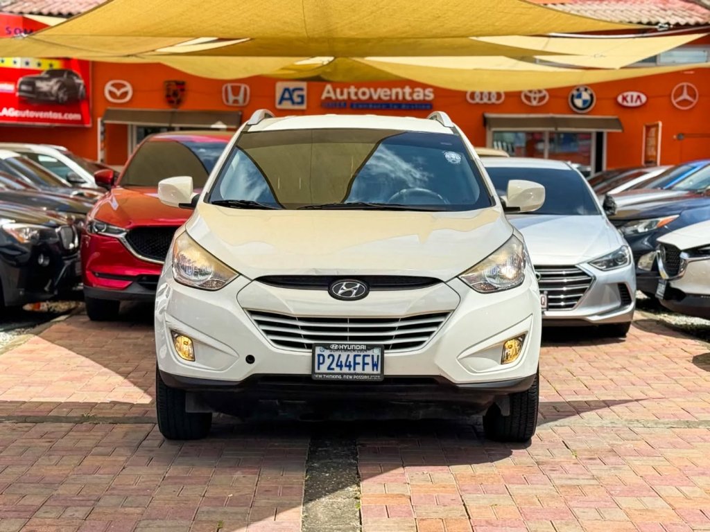 HYUNDAI TUCSON DE AGENCIA M.2012