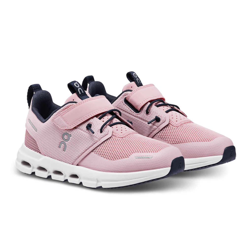 Zapatos deportivos On Cloud Play rosa ideales para uso diario.