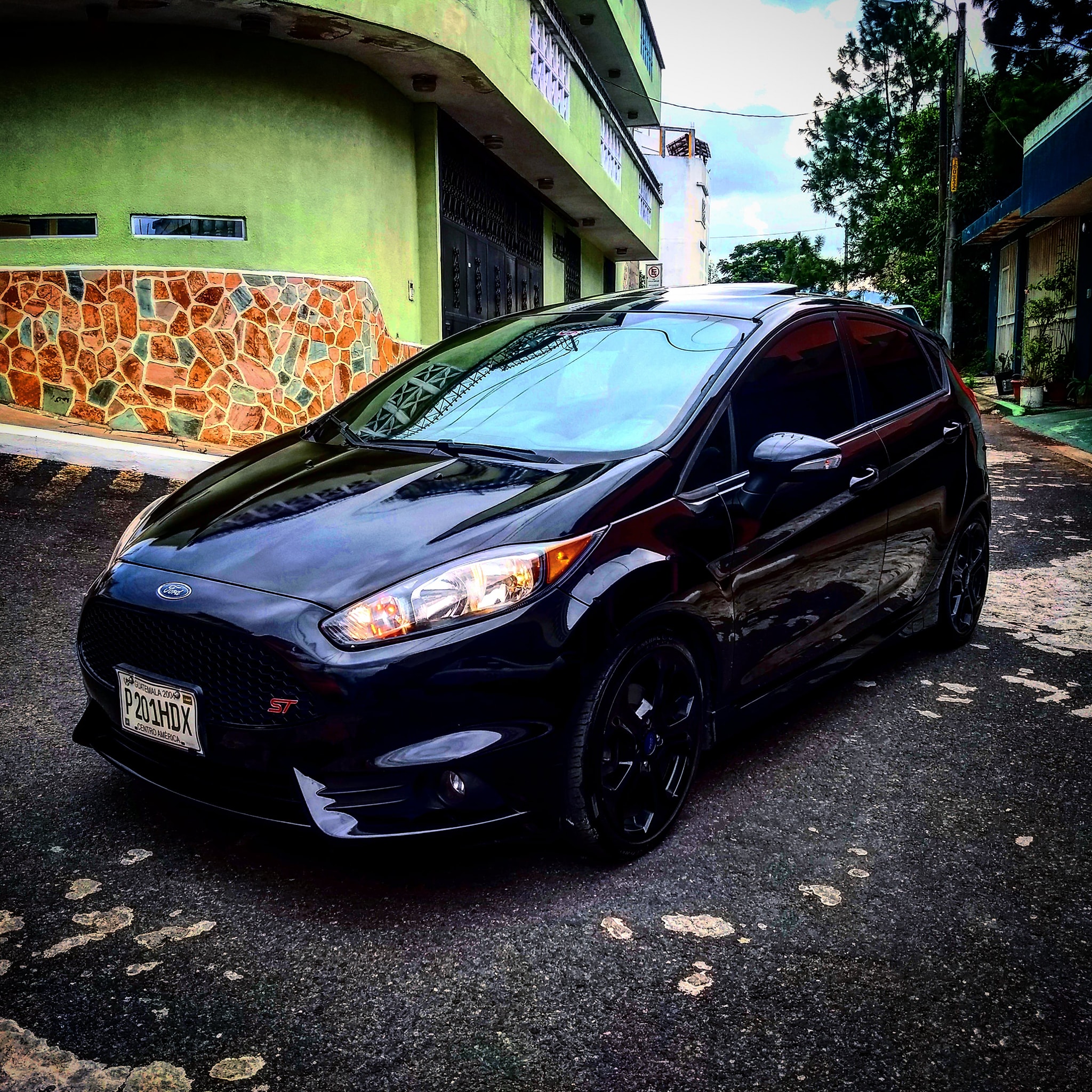 Impecable FORD FIESTA ST 2014 TURBO