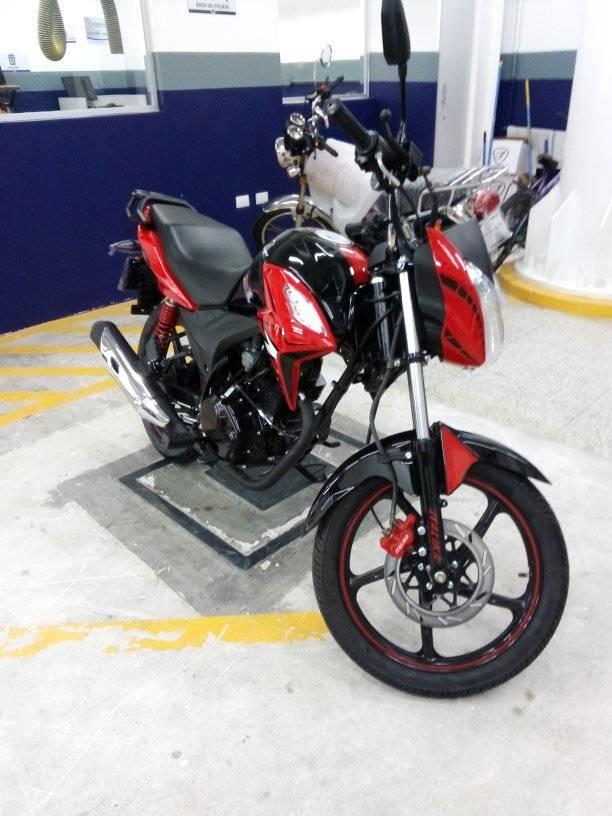 Moto 125Z Ideal para ir a tu trabajo