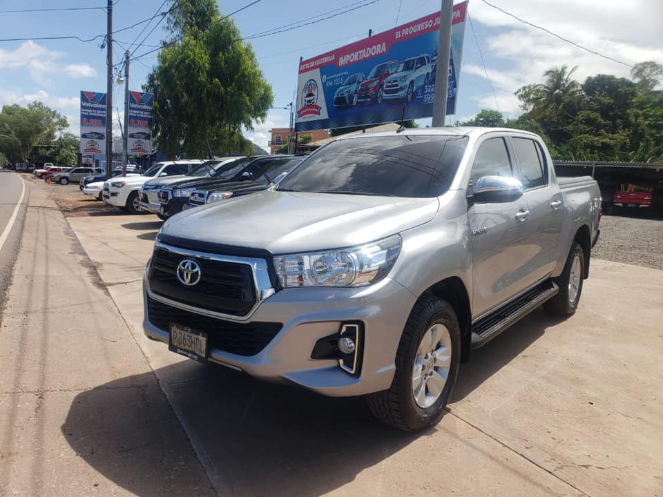 Vendo Hermoso Toyota Hilux 2019