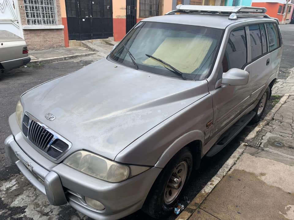 Camioneta Musso SsangYong 2002