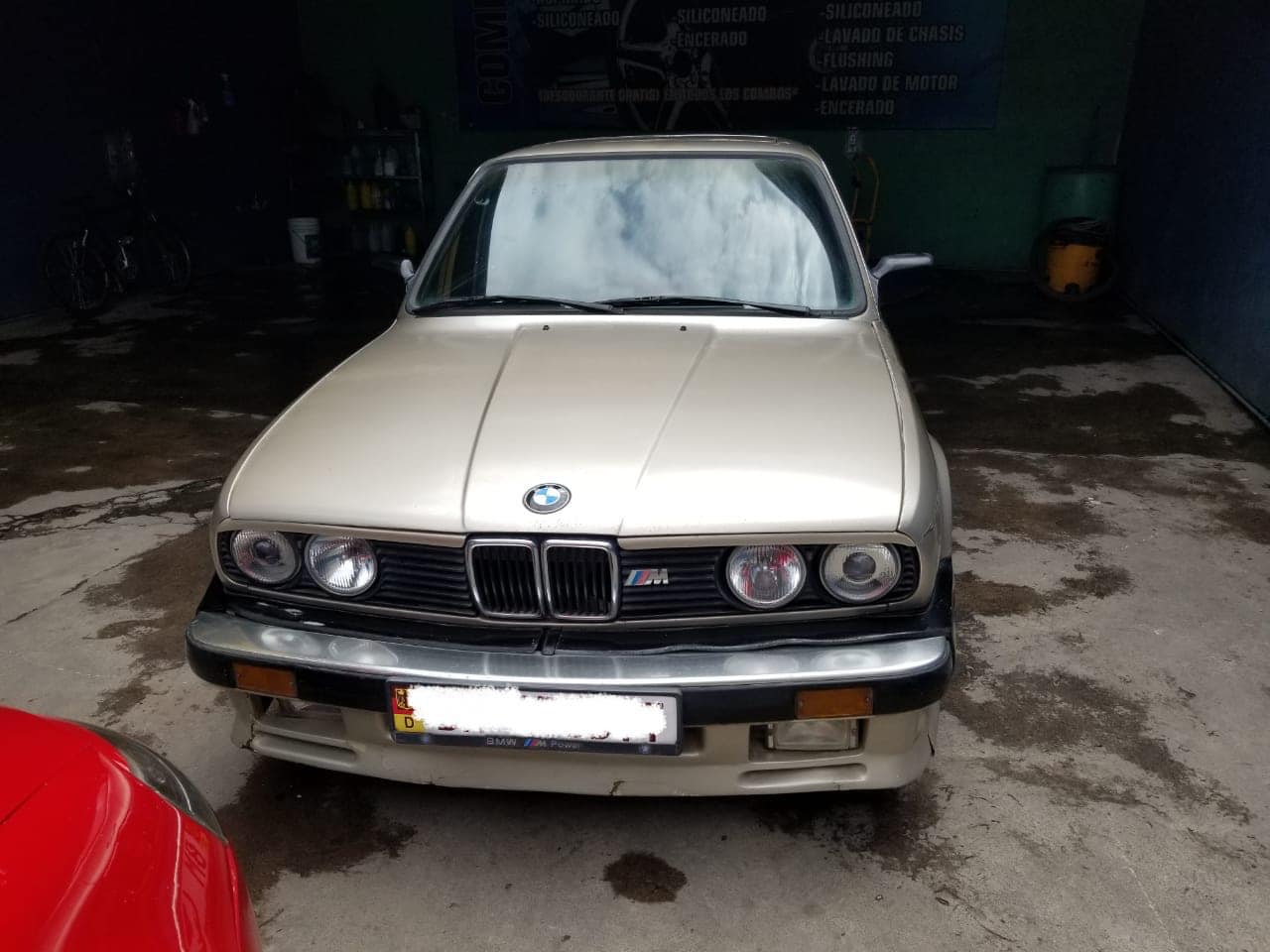 VENDO BONITO BMW CLASICO 318i