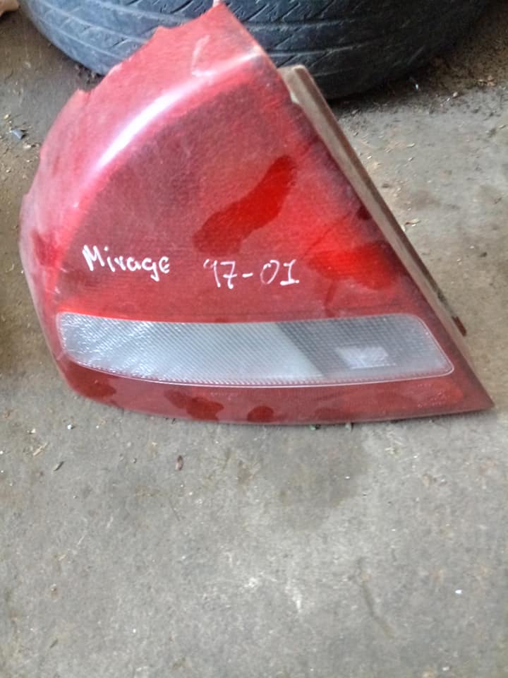 Stop de Mitsubishi Mirage 1997-2001en Oferta