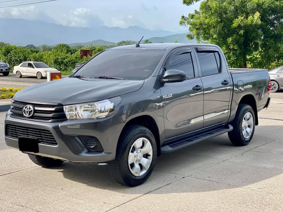 Toyota hilux 2016 standard 4×4 ful equipo