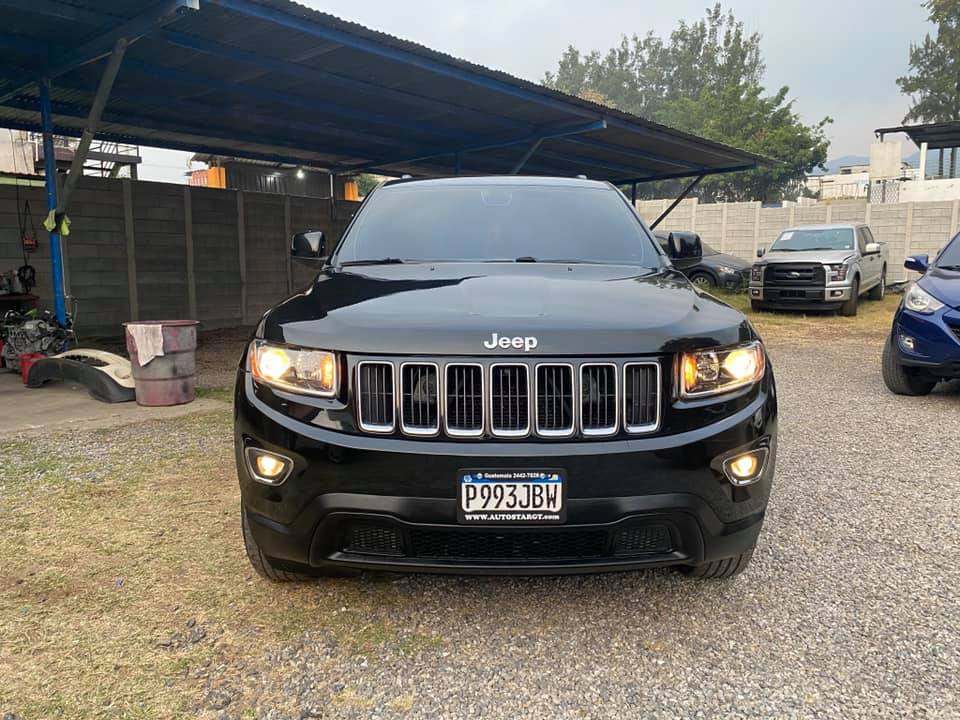 Jeep Grand Cherokee Laredo 2015 R/ingreso