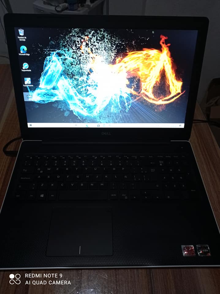 Laptop Dell Inspiron 15 ryzen 3