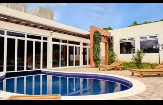 (+1)  *Código A11/ 1492*
*Rento linda casa en Caes, Bosques  Arrazola*
PRECIO Q 4,800