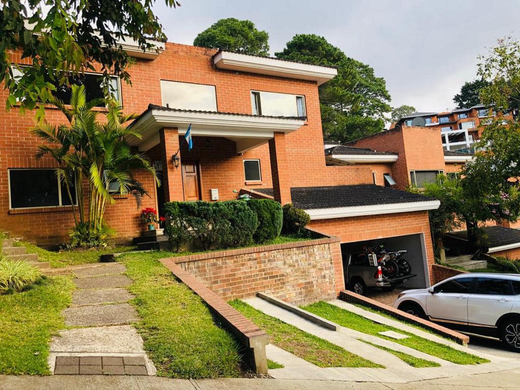 Casa en venta, Villa Serena Muxbal, San Jorge precio en dólares $600,000
