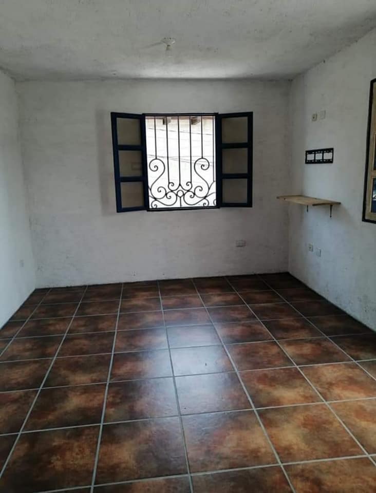 Rento Casa en San Miguel Escobar