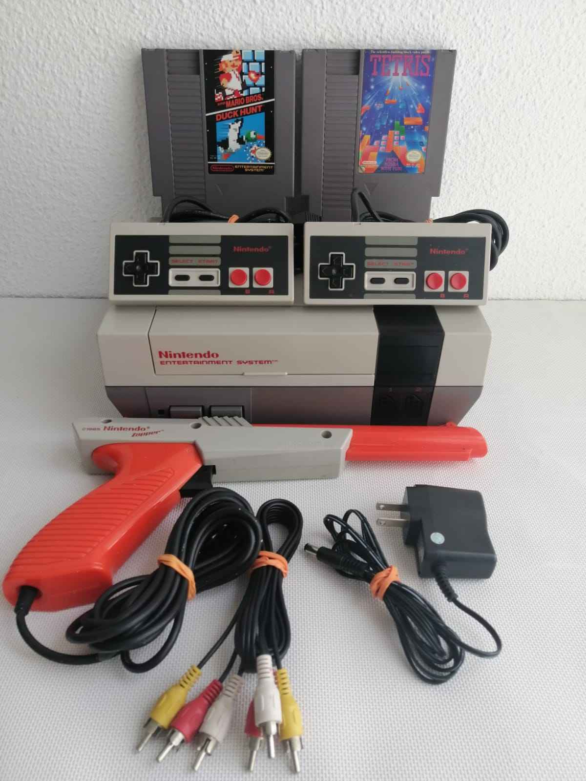Nintendo NES 1985 (Nintendo Entrataniment System) excelente condiciones