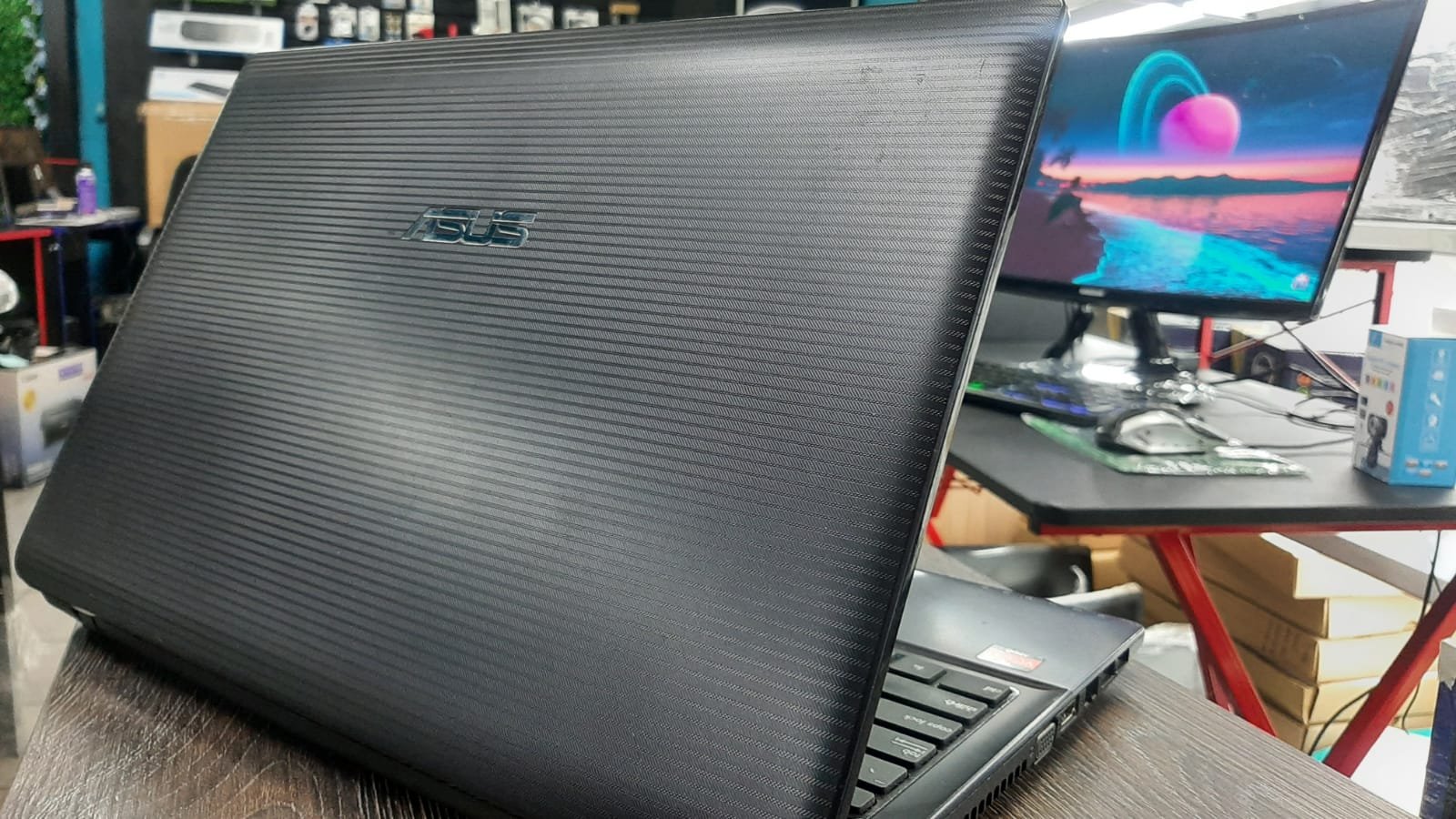 Potente Laptop ASUS AMD A8