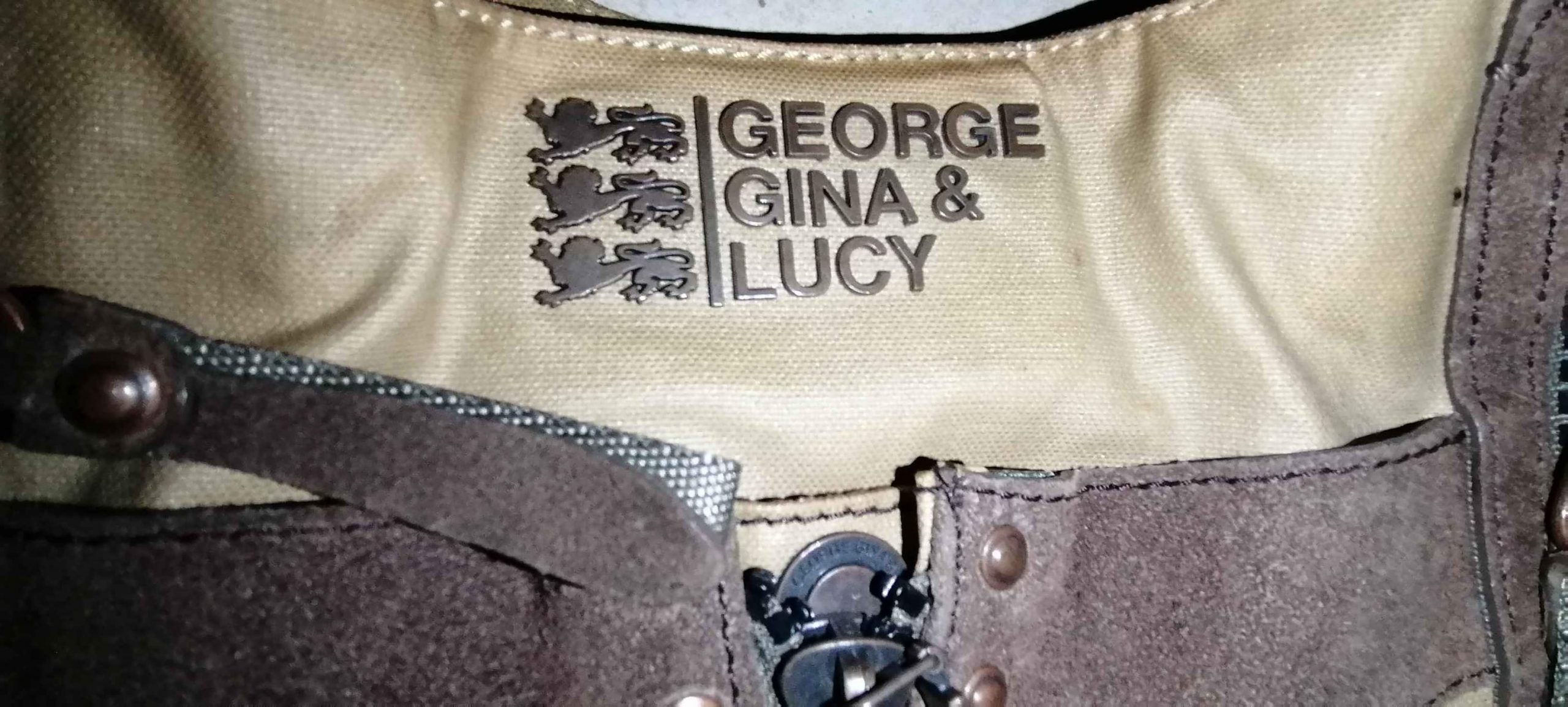 Vendo cartera marca George Gina & luky origina estado 10de 10