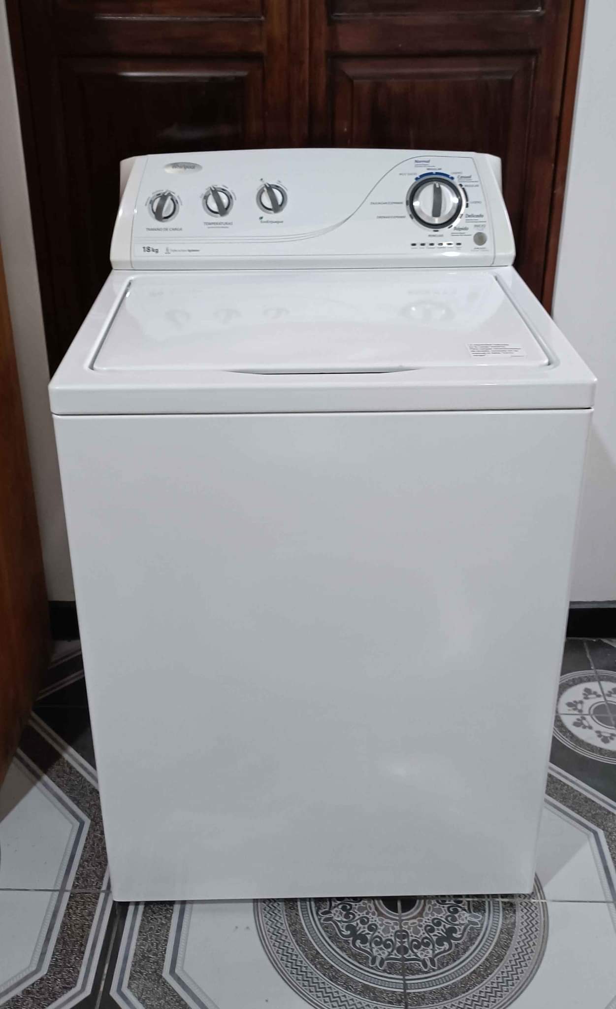 Hermosa lavadora Whirlpool seminueva automática