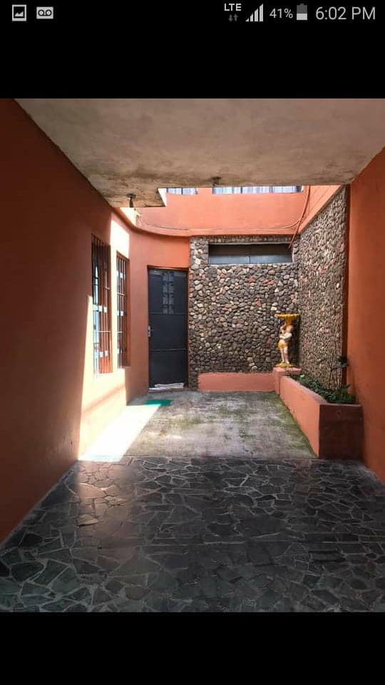 Preciosa Casa grande en venta, 20 calle  zona 10 de Guatemala