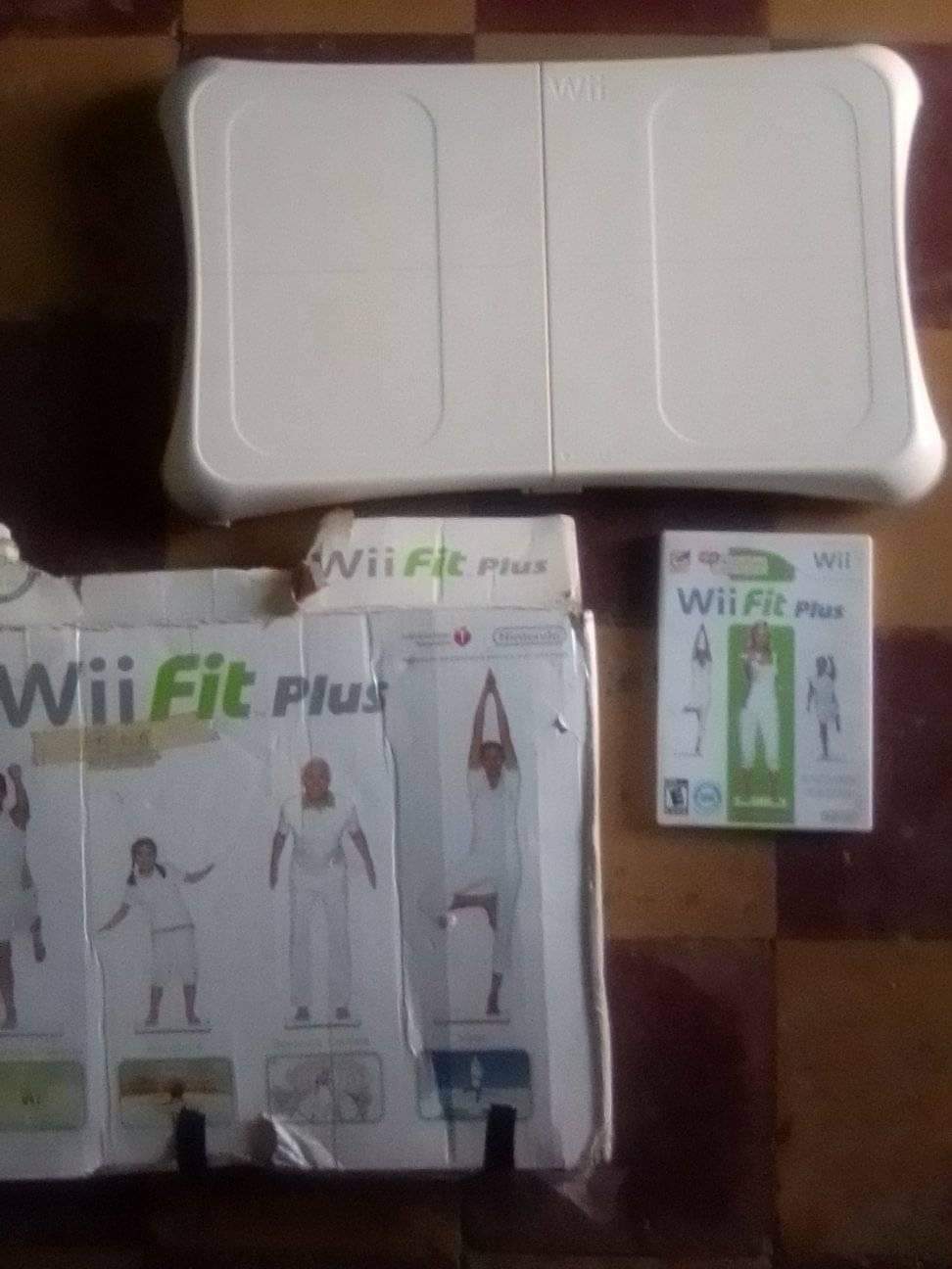 Tabla Wii Fit   y juego Precio Q 80