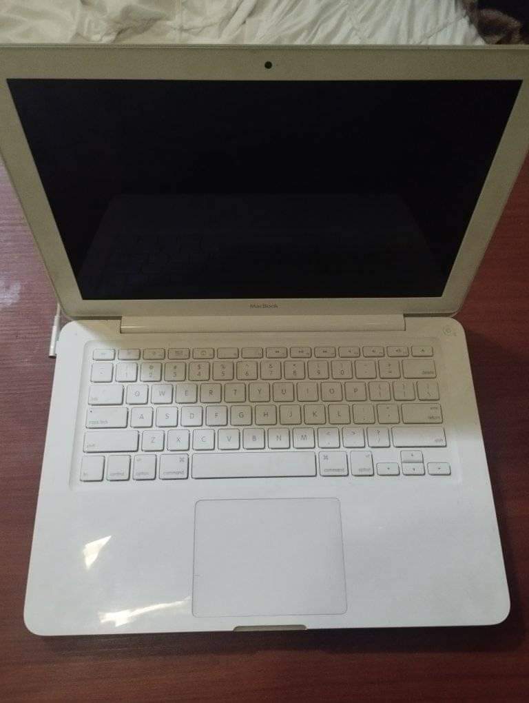 Vendó MacBook 2010 unybody