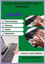 Puede ser una imagen de piano y texto