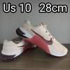 Puede ser una imagen de calzado y texto que dice "Us 10 28cm"