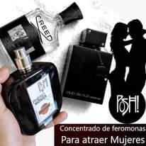Puede ser una imagen de 1 persona, fragancia y texto